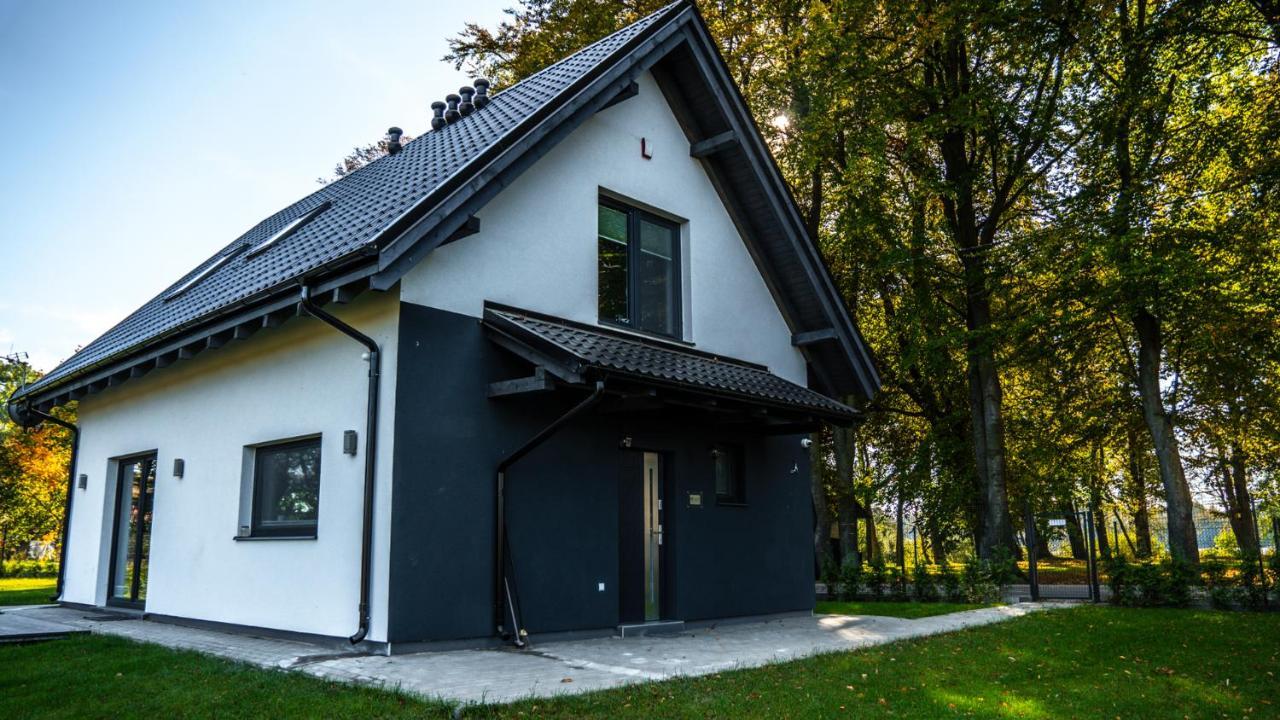 Domowy Zakatek Villa Tuchom Exterior photo